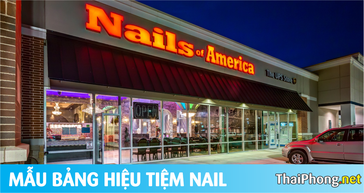 Biển hiệu quán Nails ở Mỹ