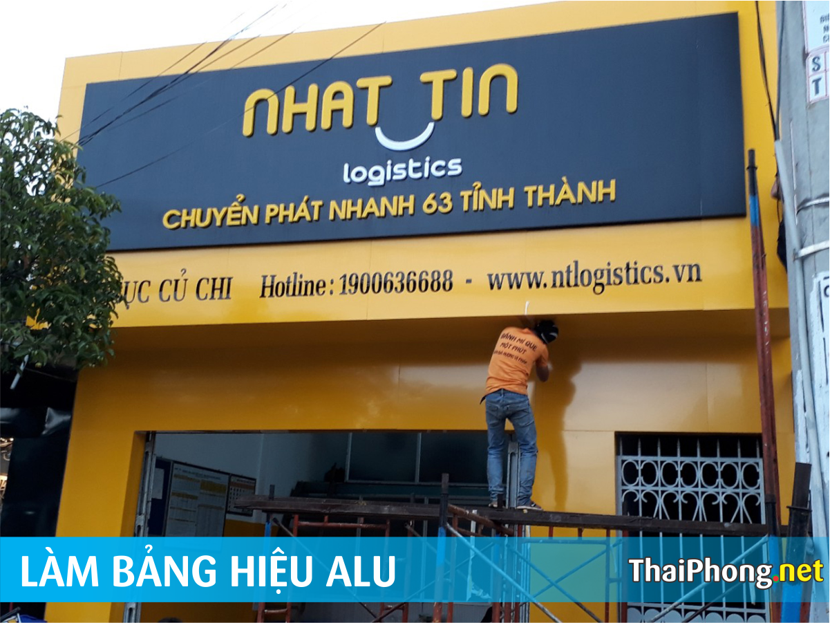 Bảng hiệu lau chữ nổi NhatTin Loggistics