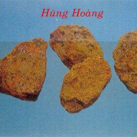 HÙNG HOÀNG 雄 黃